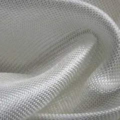Texture d'une pose toile de verre blanche, avec des plis doux et un tissage visible.
