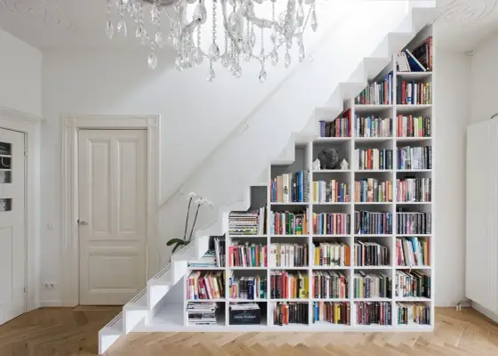 Rangement sous escalier, comment bien choisir ?